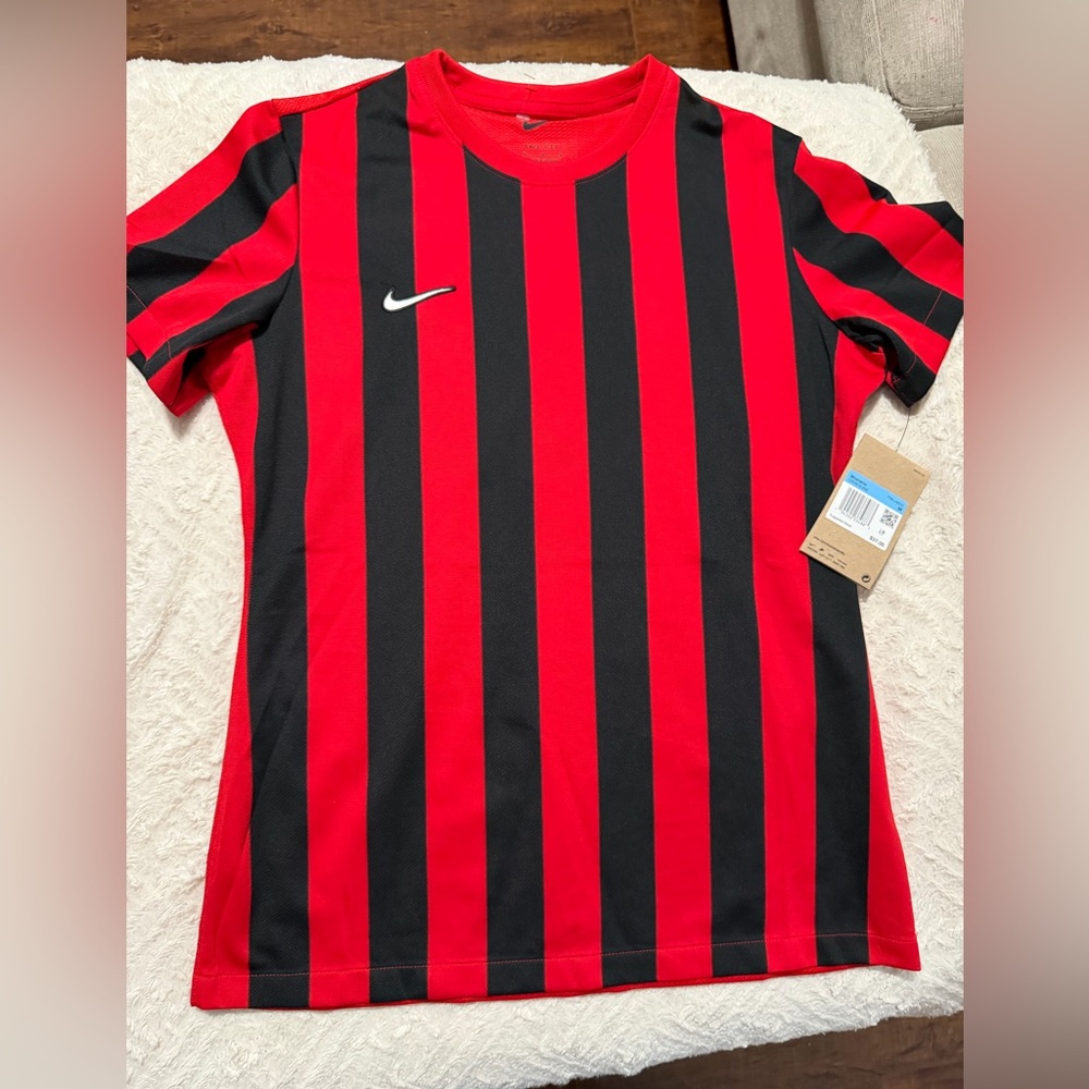 Nike Jersey in Red and Black Stripes
